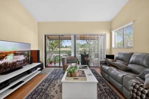 4 V�a De Casas Sur 202, Boynton Beach, FL 33426, Boynton Beach, FL 33426 - MLS#B26009060