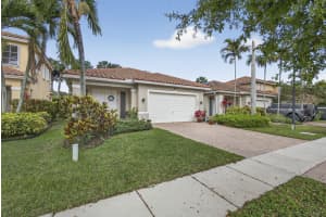 135 Atwell Drive, West Palm Beach, FL 33411 - MLS#B26009076