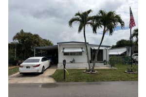 1900 83rd Terrace, Davie, FL 33324 - MLS#B26009096