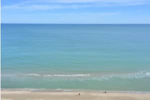 8479 Eagle Avenue, Hobe Sound, FL 33455 - MLS#B26009099