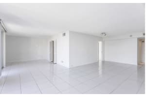 2425 Presidential Way Way 1703, West Palm Beach, Fl 33401, West Palm Beach