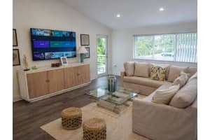 902 Palm Avenue, Boca Raton, FL 33432 - MLS#B26009110