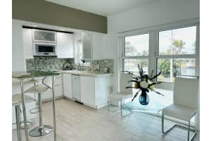 1043 Hillsboro Mile Hillsboro Mile 21c, Hillsboro Beach, FL 33062, Hillsboro Beach, FL 33062 - MLS#B26009133