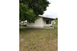 1095 Casey Lane, Okeechobee, FL 34974 - MLS#B26009152