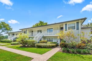 10 Southport Lane, Boynton Beach, FL 33436 - MLS#B26009168