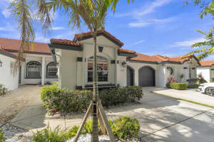 8224 Via Bella, Boca Raton, FL 33496, Boca Raton, FL 33496 - MLS#B26009172