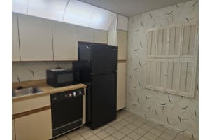 150 Lake Nancy Lane, West Palm Beach, FL 33411 - MLS#B26009193