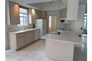 284 Bentley Circle, Port Saint Lucie, FL 34986 - MLS#B26009232