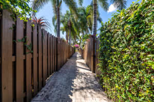 1200 17th Court, Fort Lauderdale, FL 33305 - MLS#B26009260