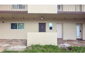 6201 N Falls Cir Drive, Lauderhill
