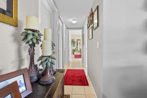 1013 Green Pine Boulevard, West Palm Beach, FL 33409 - MLS#B26009284