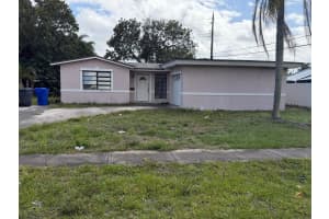 6572 Pierce Street, Hollywood, FL 33024 - MLS#B26009292