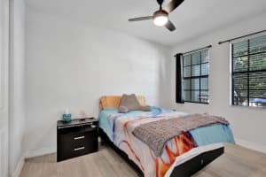 11621 13th Court, Pembroke Pines, FL 33025 - MLS#B26009318