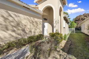 5627 Sunberry Circle, Fort Pierce, FL 34951 - MLS#B26009335