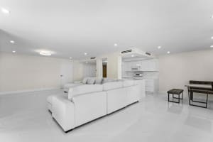 5460 Ocean Drive, Singer Island, FL 33404 - MLS#B26009342