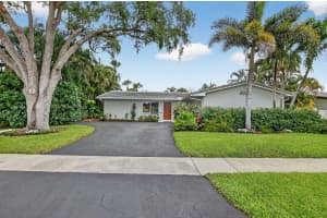 943 7th Street, Boca Raton, FL 33486 - MLS#B26009376