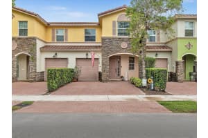 7758 52nd Place, Davie, FL 33328 - MLS#B26009385