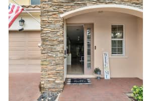 7758 52nd Place, Davie, FL 33328 - MLS#B26009385