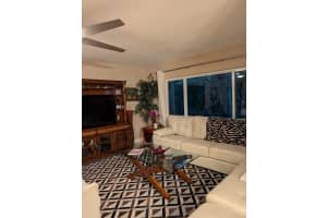 2734 27th Court, Lighthouse Point, FL 33064 - MLS#B26009398