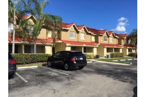 18340 Nw 68th Avenue F, Hialeah, Fl 33015, Hialeah