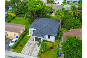 2725 7th Street, Fort Lauderdale, FL 33311 - MLS#B26009428