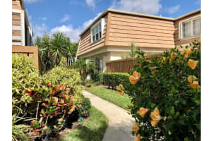 11556 Winchester Drive, Palm Beach Gardens, FL 33410 - MLS#B26009458