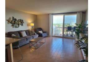 801 Ocean Drive, Hollywood, FL 33019 - MLS#B26009489