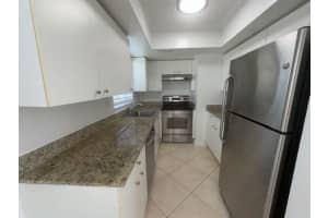 8 19th Avenue, Pompano Beach, FL 33060 - MLS#B26009515