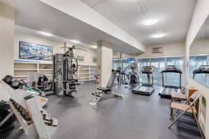 3233 34th Street, Fort Lauderdale, FL 33308 - MLS#B26009518