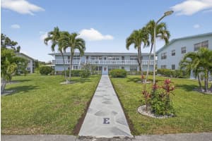 106 Camden , West Palm Beach, FL 33417 - MLS#B26009543