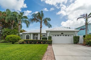 527 Bellworth Place, Jensen Beach, FL 34957 - MLS#B26009589