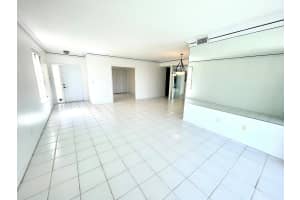 17317 Boca Club Boulevard, Boca Raton, FL 33487 - MLS#B26009594