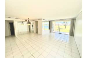 17317 Boca Club Boulevard, Boca Raton, FL 33487 - MLS#B26009594