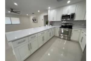 770 40th Street, Oakland Park, FL 33309 - MLS#B26009609