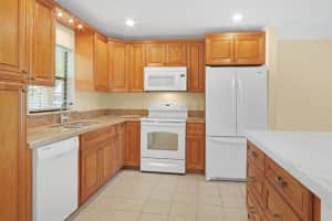 717 Us Hwy 1 , Jupiter, FL 33477 - MLS#B26009636