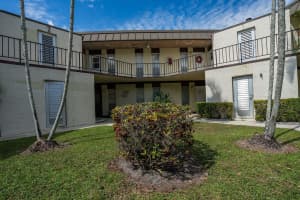 2 Greenway , Royal Palm Beach, FL 33411 - MLS#B26009638