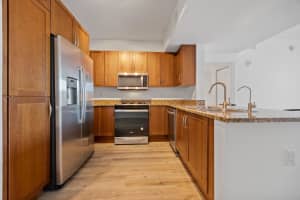 350 Federal Highway, Boynton Beach, FL 33435 - MLS#B26009648