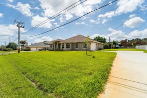 376 Paar Drive, Port Saint Lucie, FL 34953 - MLS#B26009662