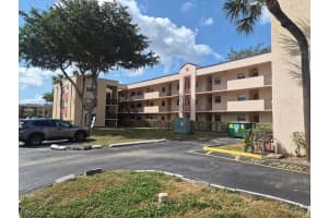 3252 Foxcroft Road, Miramar, FL 33025 - MLS#B26009664