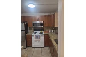 3252 Foxcroft Road, Miramar, FL 33025 - MLS#B26009664