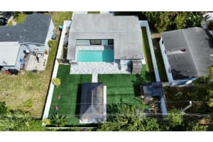 210 Ocean Parkway, Boynton Beach, FL 33435 - MLS#B26009693