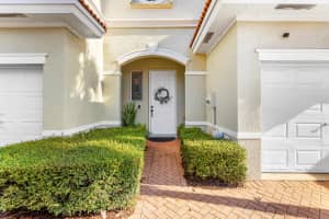 6102 Seminole Gardens Circle, Riviera Beach, FL 33418 - MLS#B26009731