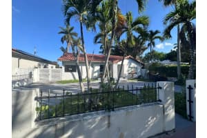 1460 Marseille Drive, Miami Beach, FL 33141 - MLS#B26009752