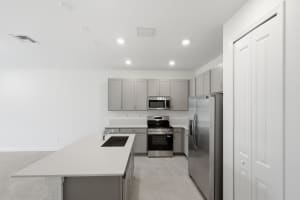 3736 Harborside Avenue, Fort Pierce, FL 34946 - MLS#B26009763