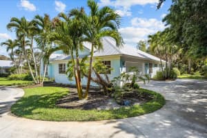 340 Saint Lucie Boulevard, Stuart, FL 34996 - MLS#B26009764