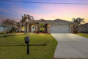400 Ridgecrest Drive, Port Saint Lucie, FL 34953 - MLS#B26009779