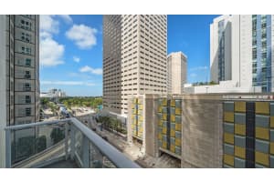 300 Biscayne Boulevard, Miami, FL 33131 - MLS#B26009810