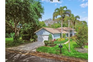 292 Sherwood Forest Drive, Delray Beach, FL 33445 - MLS#B26009817