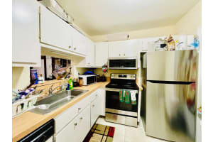 5051 Oakland Park Boulevard, Lauderdale Lakes, FL 33313 - MLS#B26009866