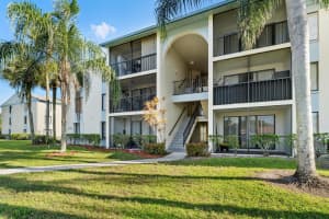 1108 Green Pine Boulevard, West Palm Beach, FL 33409 - MLS#B26009872